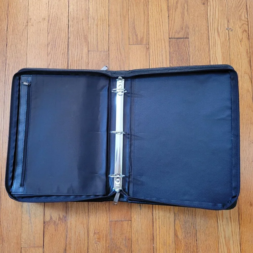 Vintage Wilsons Black Leather Business Portfolio Organizer‎ Planner Binder Strap